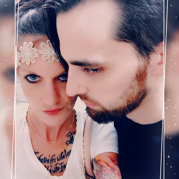 Meet your Posher, Sarah - Picture 2 of 8